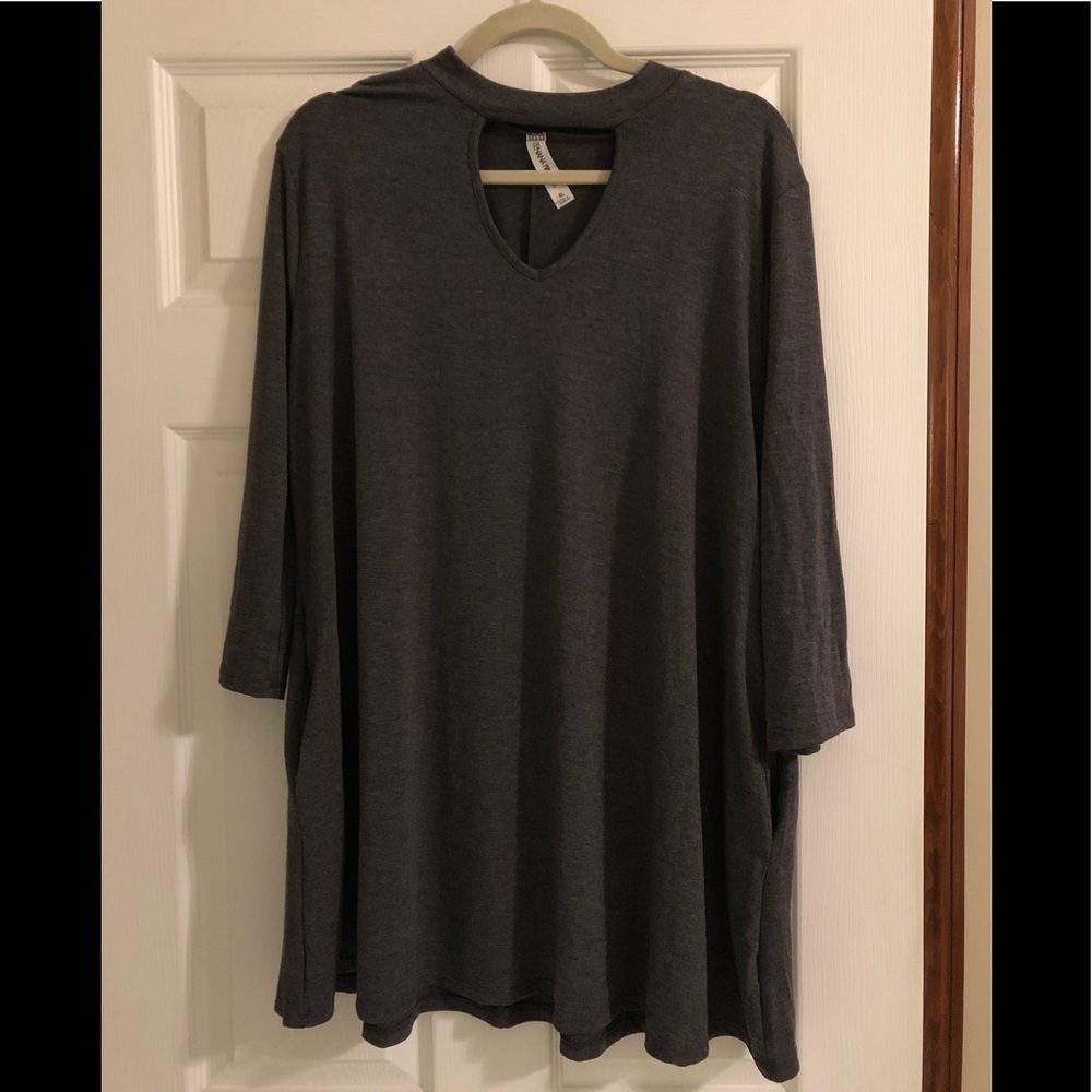 Keyhole Neck Tunic